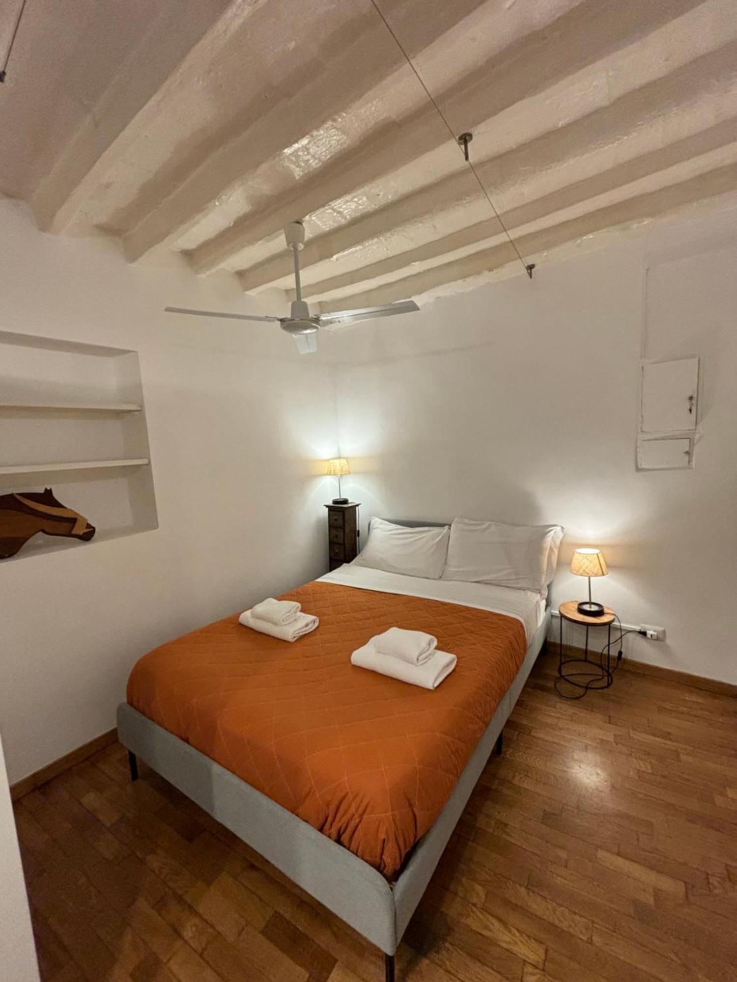 Апартаменты Casa Uberto Рим Экстерьер фото